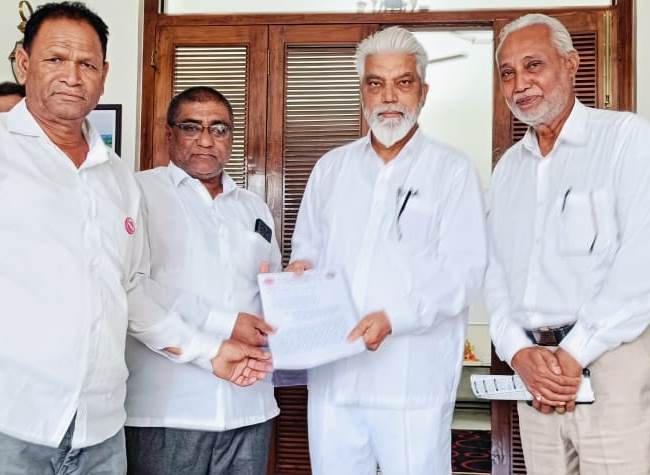 NDCC Bank कर्जवसुली योजनेला शेतकऱ्यांचा तीव्र विरोध; मंत्र्यांकडे मागणीची मोहीम